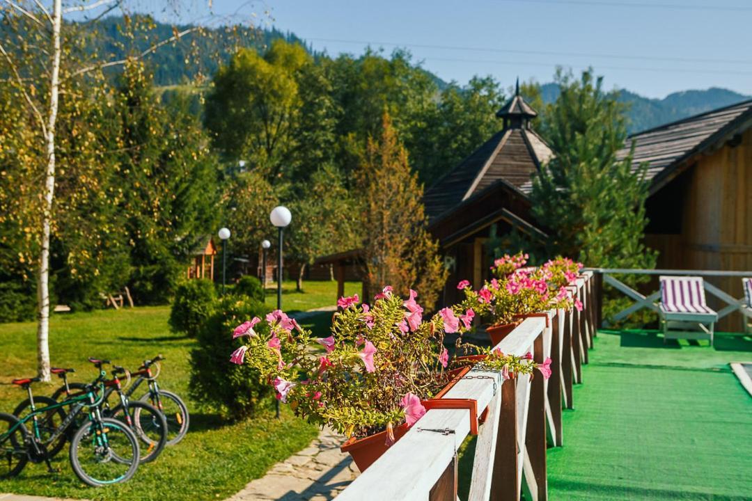 Gorycvit Hotell Verkhniy Yasenov Exteriör bild