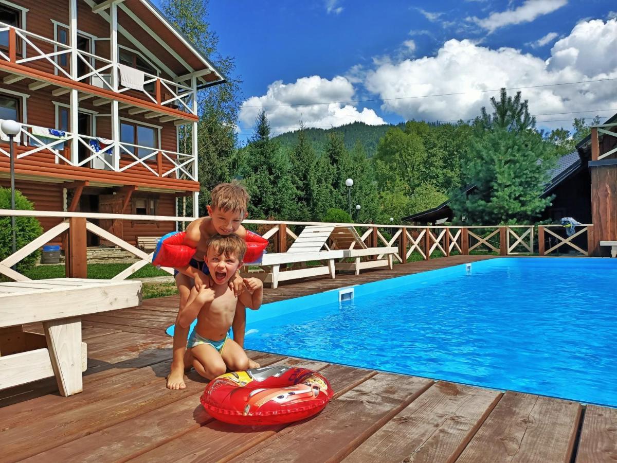 Gorycvit Hotell Verkhniy Yasenov Exteriör bild