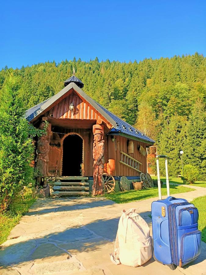 Gorycvit Hotell Verkhniy Yasenov Exteriör bild