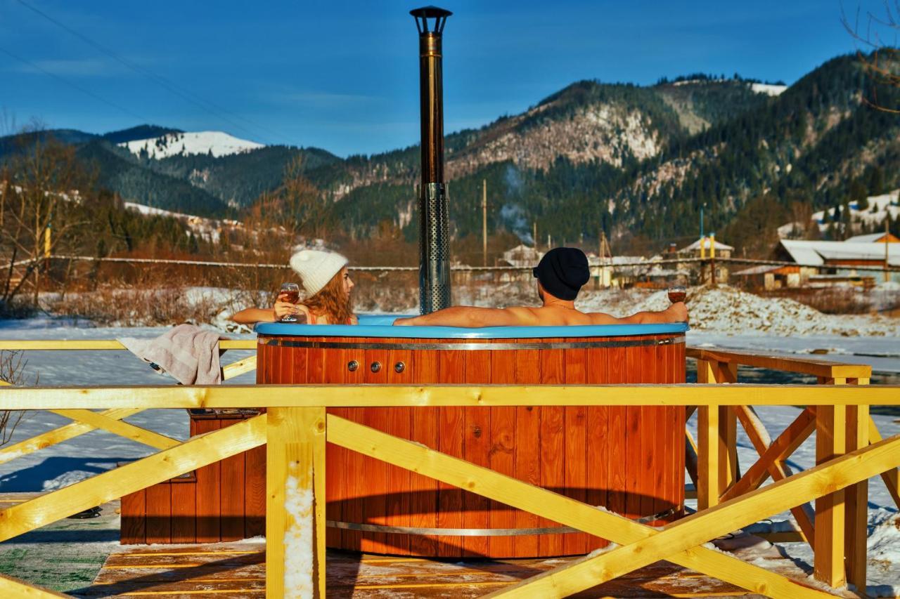 Gorycvit Hotell Verkhniy Yasenov Exteriör bild