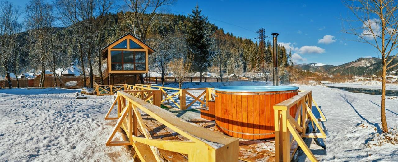 Gorycvit Hotell Verkhniy Yasenov Exteriör bild