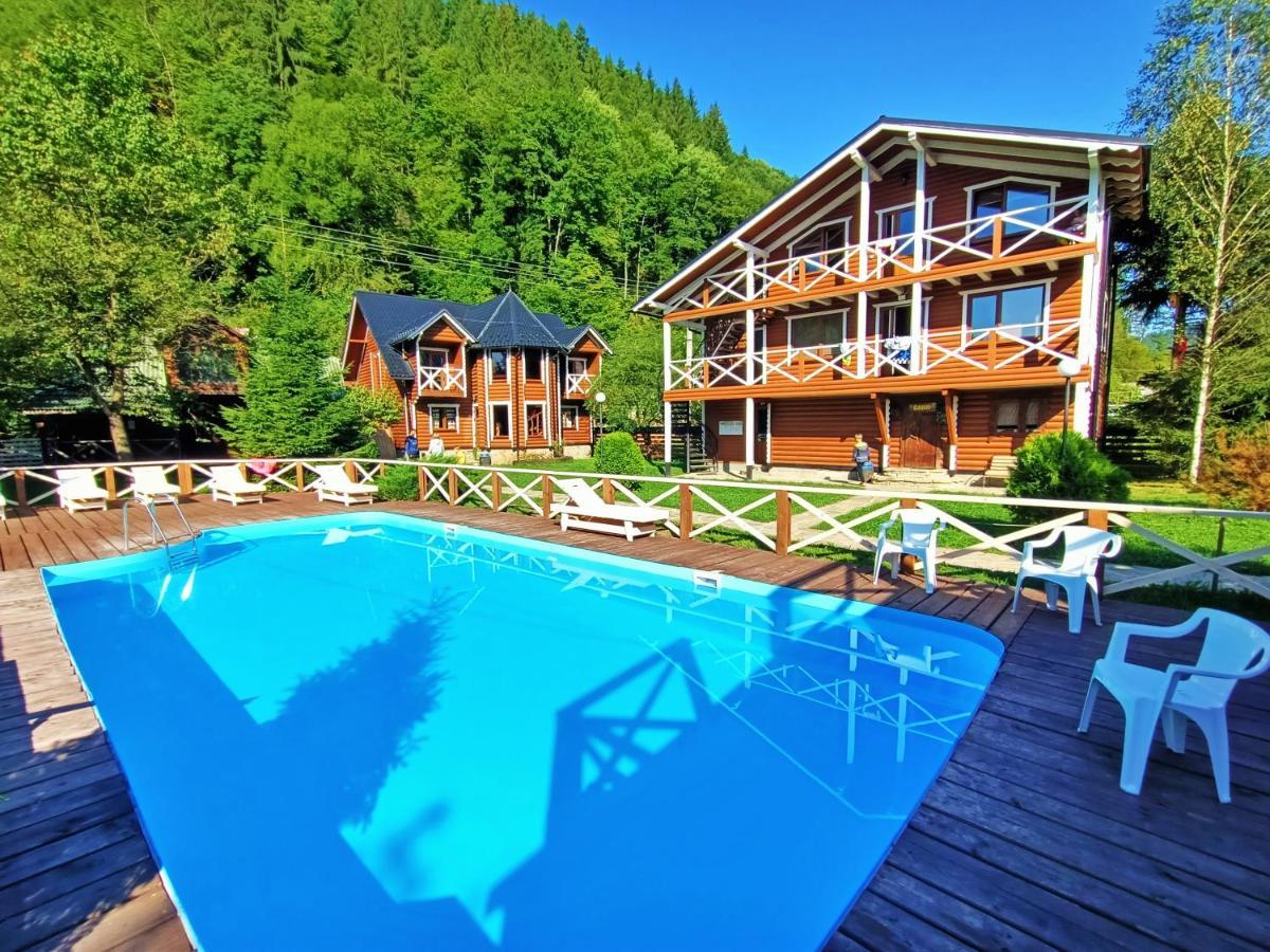 Gorycvit Hotell Verkhniy Yasenov Exteriör bild