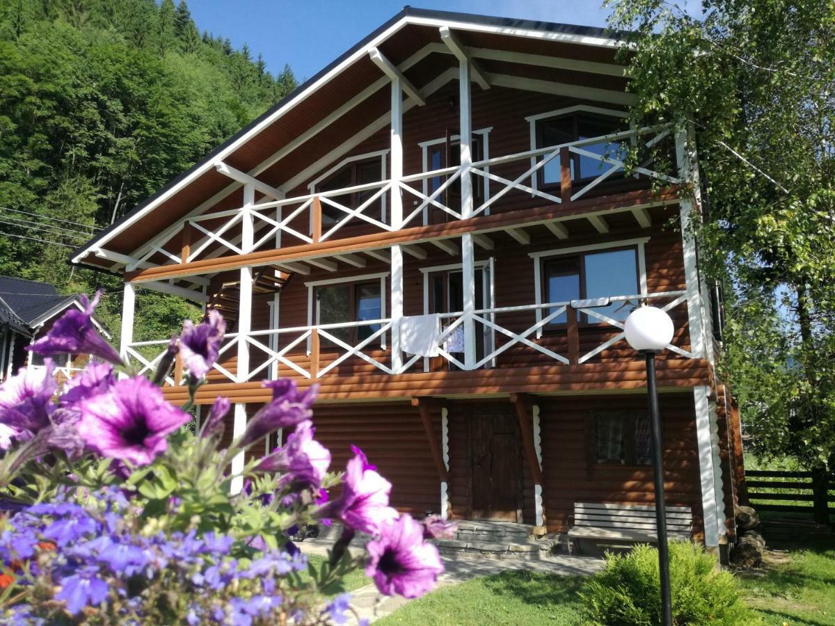 Gorycvit Hotell Verkhniy Yasenov Exteriör bild